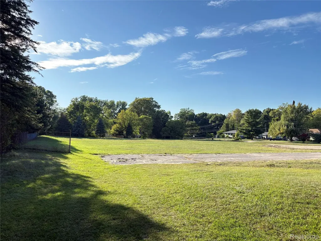 3041 Reeder Road Independence Charter Township MI 48346