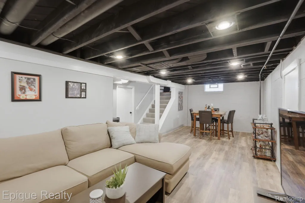 3402 Normandy Road Royal Oak City MI 48073