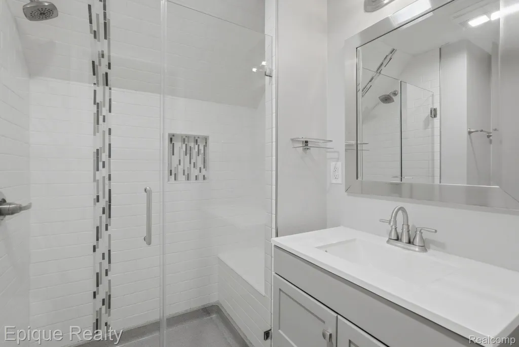 3402 Normandy Road Royal Oak City MI 48073