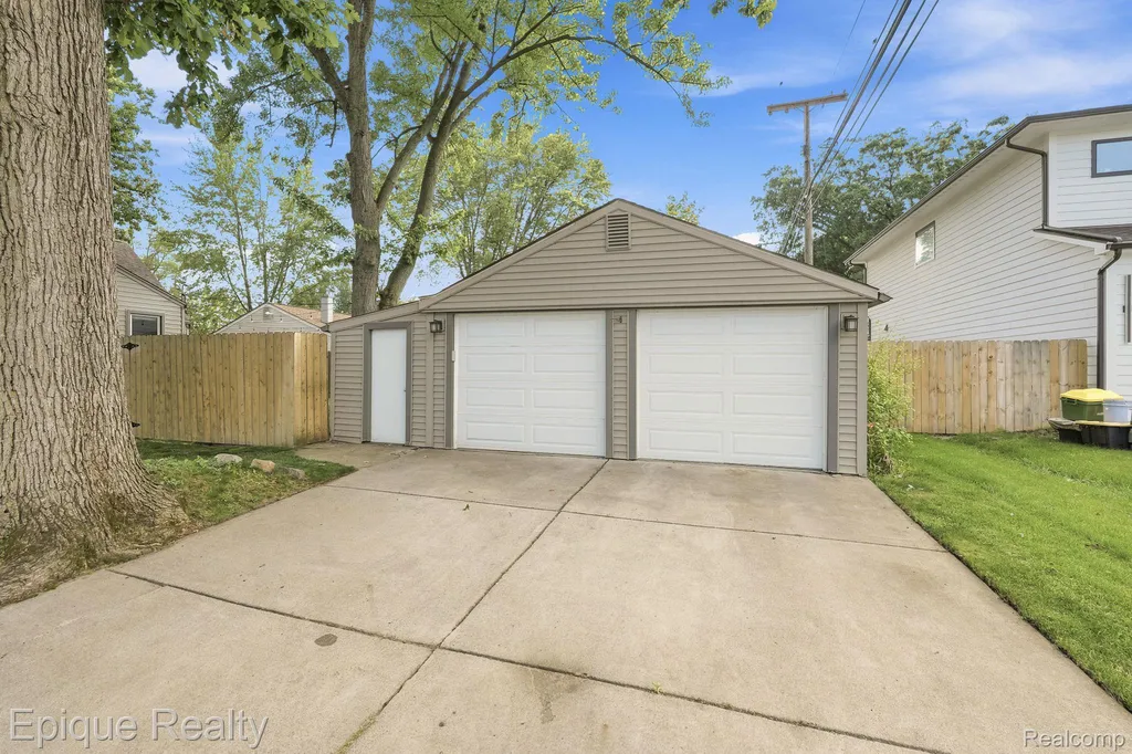 3402 Normandy Road Royal Oak City MI 48073