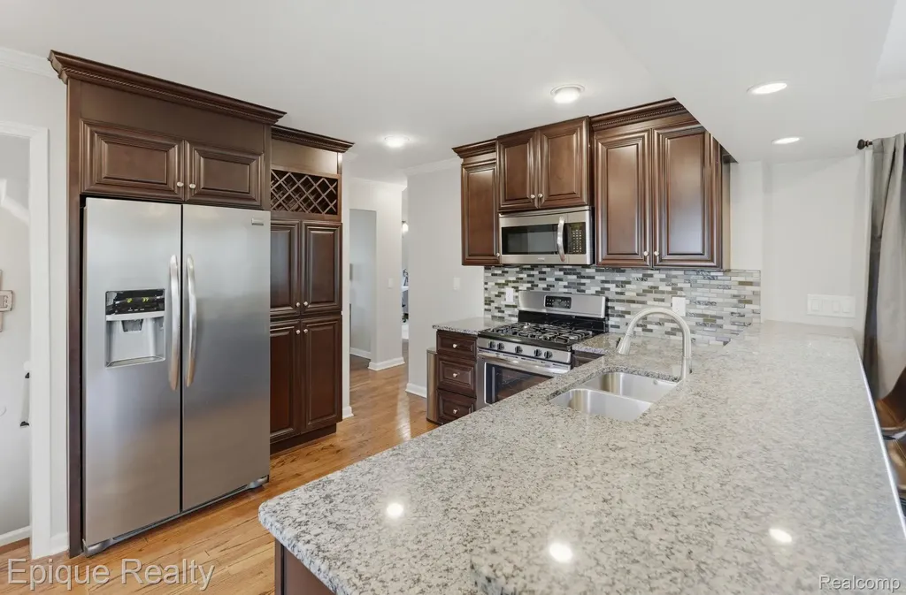 3402 Normandy Road Royal Oak City MI 48073