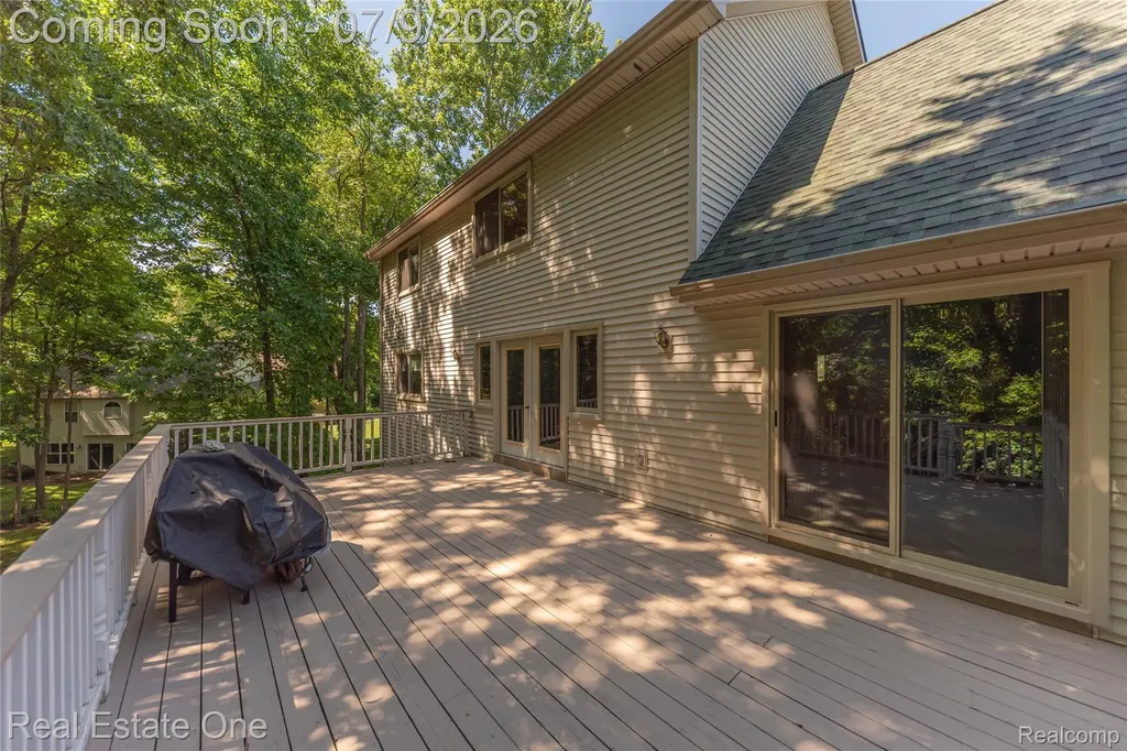 7965 Howard Street Hamburg Township MI 48189