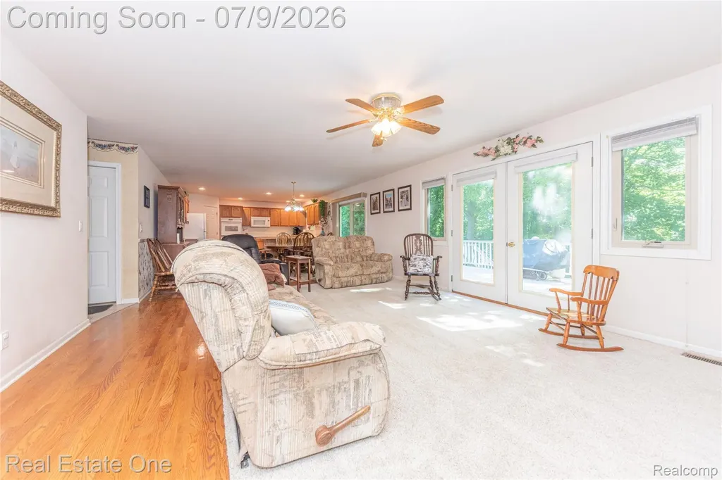 7965 Howard Street Hamburg Township MI 48189