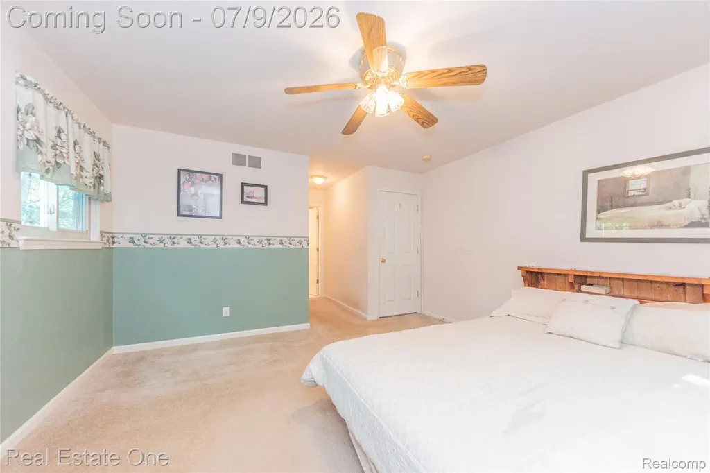 7965 Howard Street Hamburg Township MI 48189