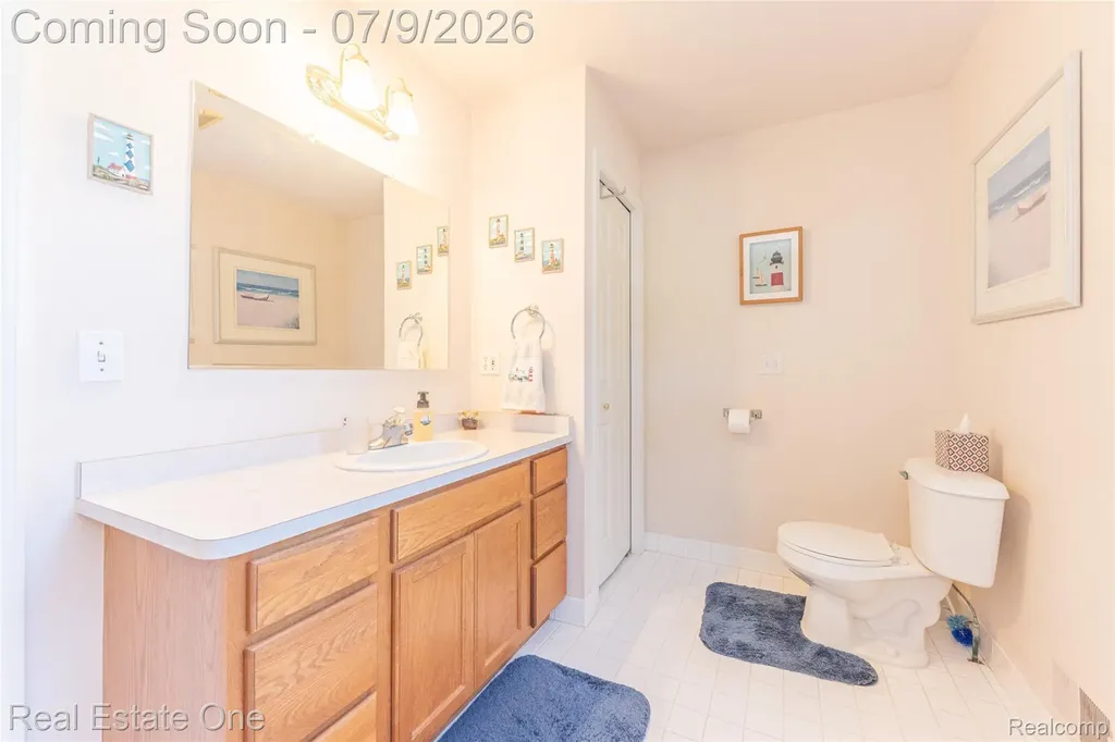7965 Howard Street Hamburg Township MI 48189