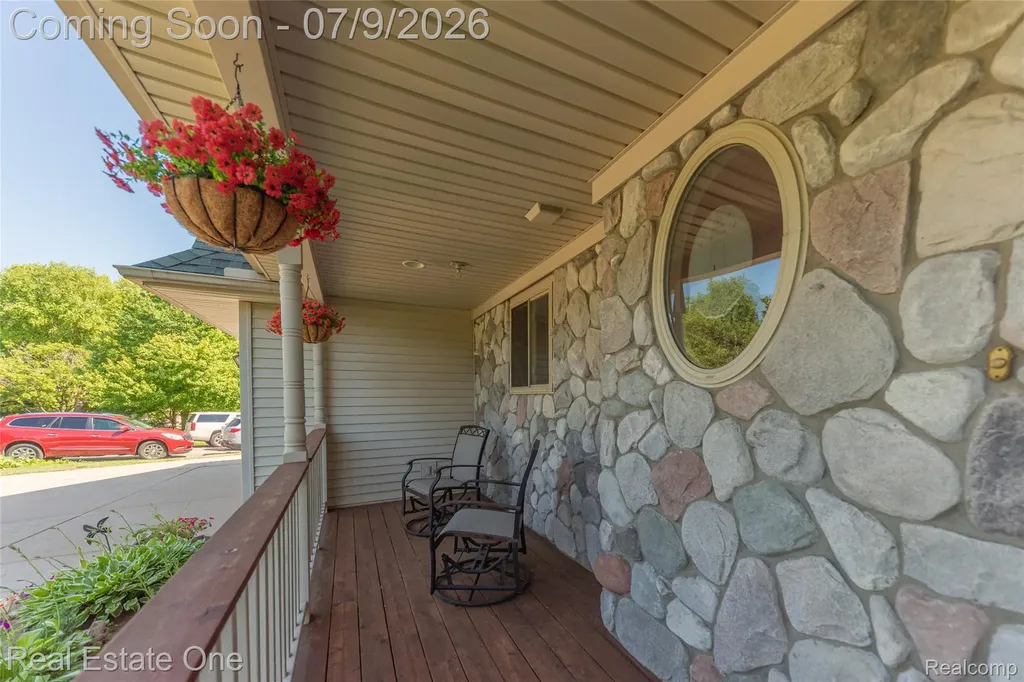 7965 Howard Street Hamburg Township MI 48189