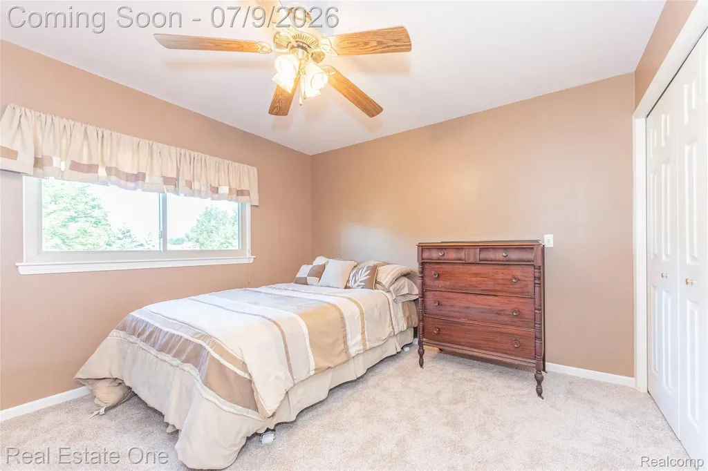 7965 Howard Street Hamburg Township MI 48189
