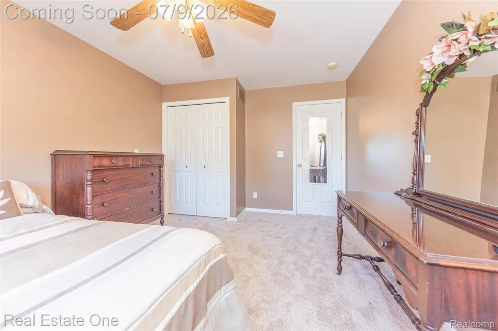 7965 Howard Street Hamburg Township MI 48189
