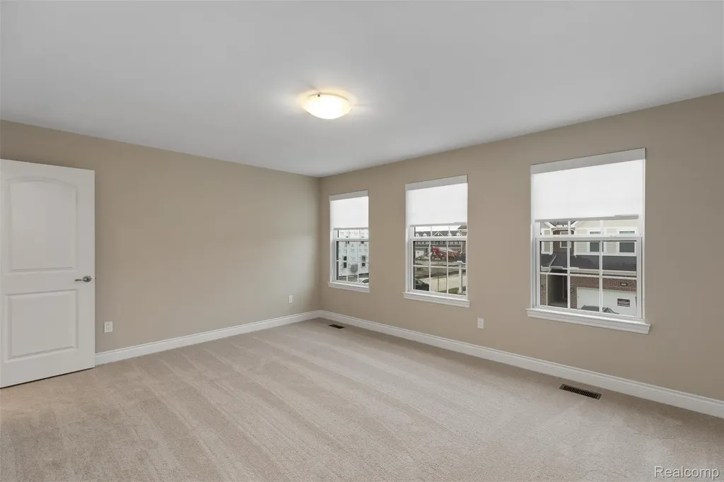 807 Balmoral Lane Troy City MI 48085