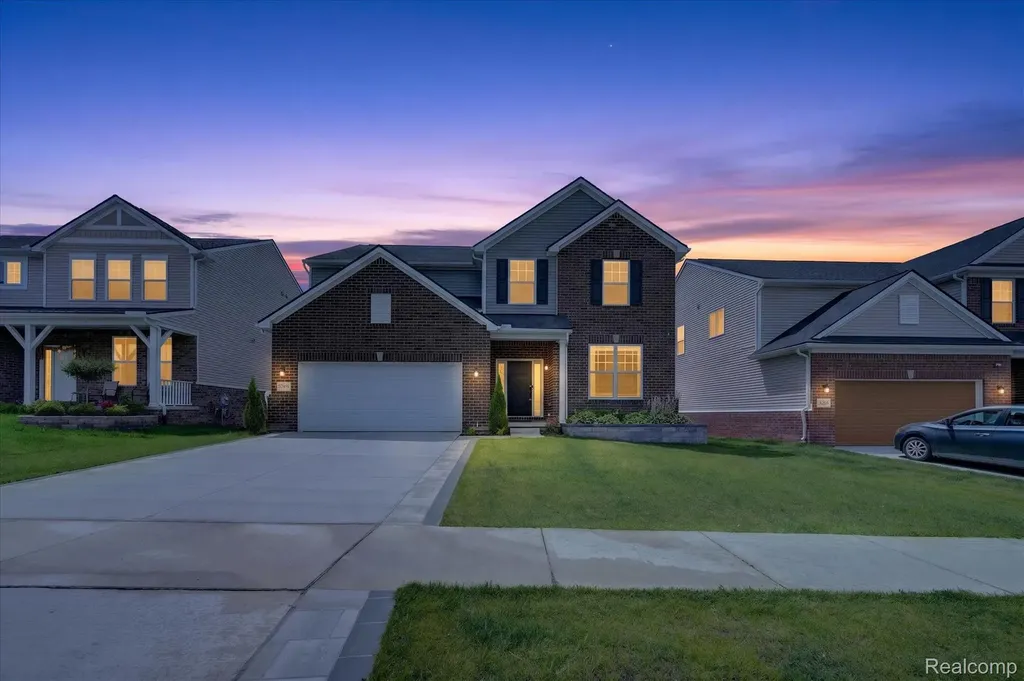 20983 Calabrese Drive Lyon Charter Township MI 48178