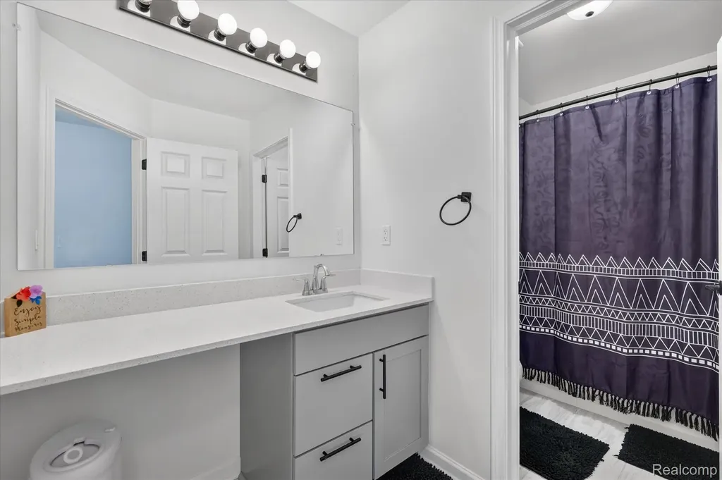20983 Calabrese Drive Lyon Charter Township MI 48178