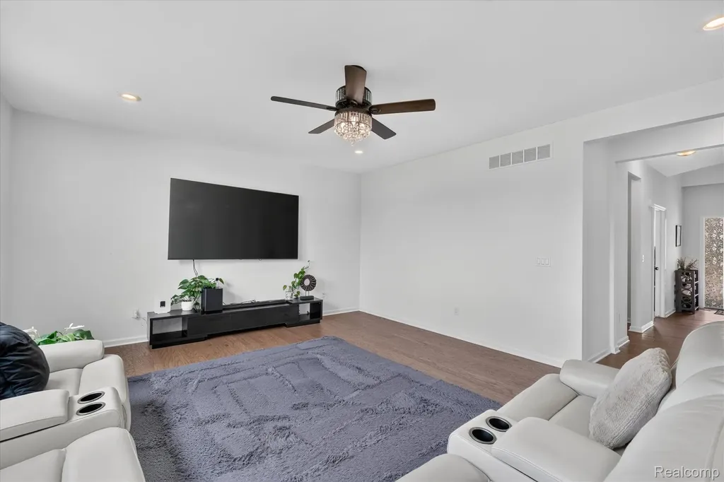 20983 Calabrese Drive Lyon Charter Township MI 48178