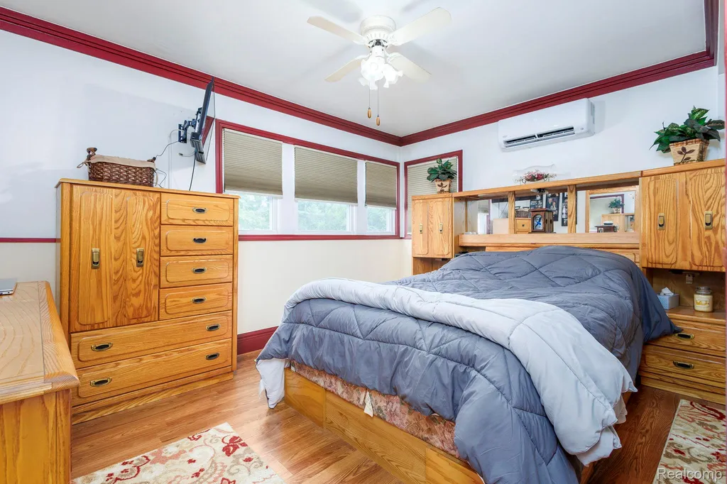 39076 Winkler Street Harrison Charter Township MI 48045