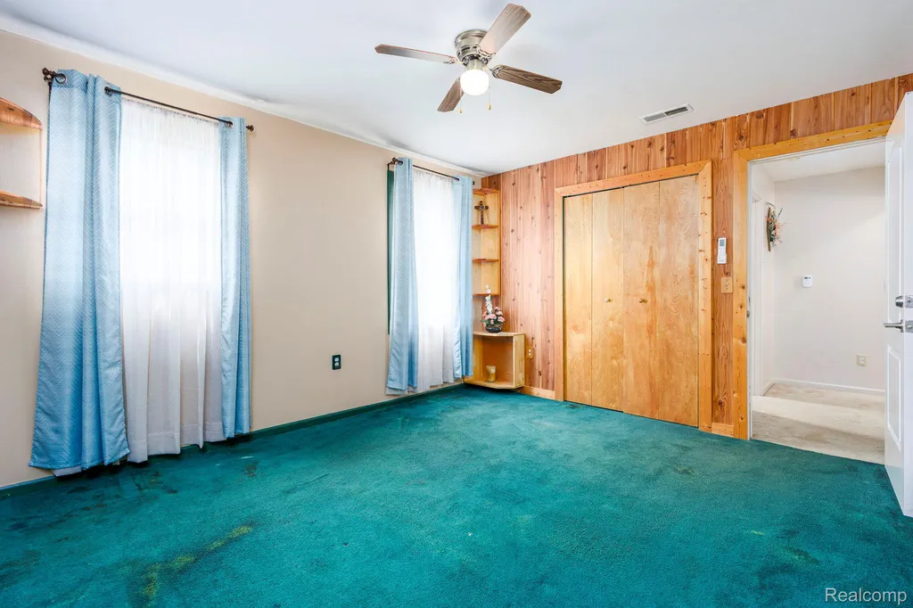 39076 Winkler Street Harrison Charter Township MI 48045
