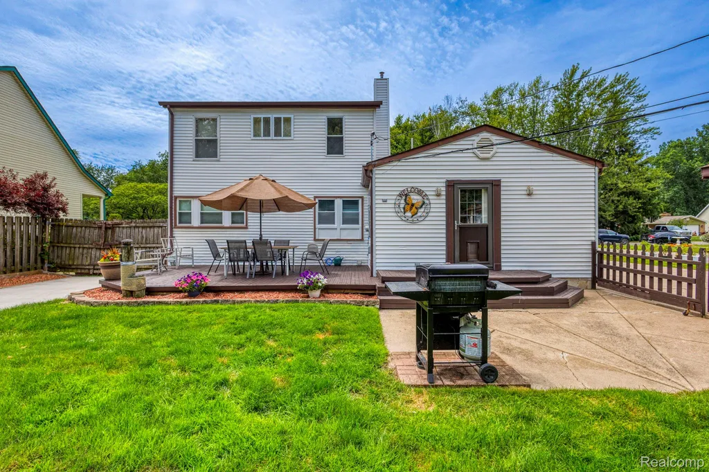 39076 Winkler Street Harrison Charter Township MI 48045