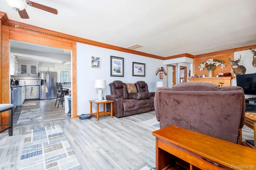 39076 Winkler Street Harrison Charter Township MI 48045