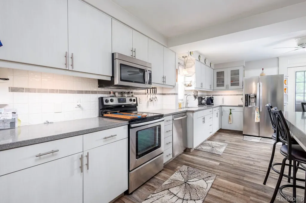 39076 Winkler Street Harrison Charter Township MI 48045