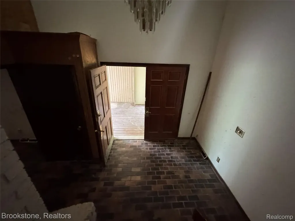 5409 Stowe Trail Independence Charter Township MI 48348