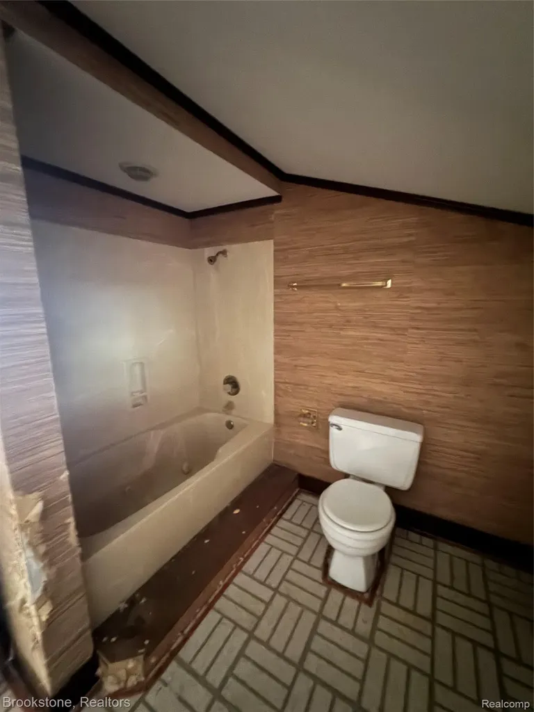 5409 Stowe Trail Independence Charter Township MI 48348