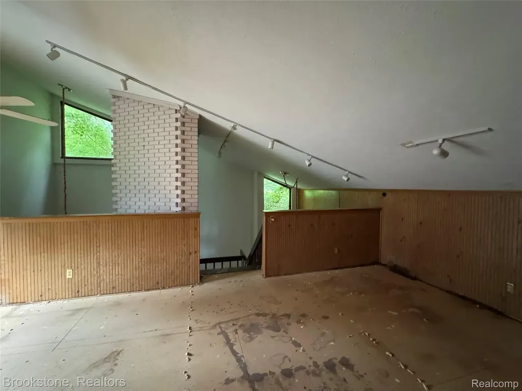 5409 Stowe Trail Independence Charter Township MI 48348