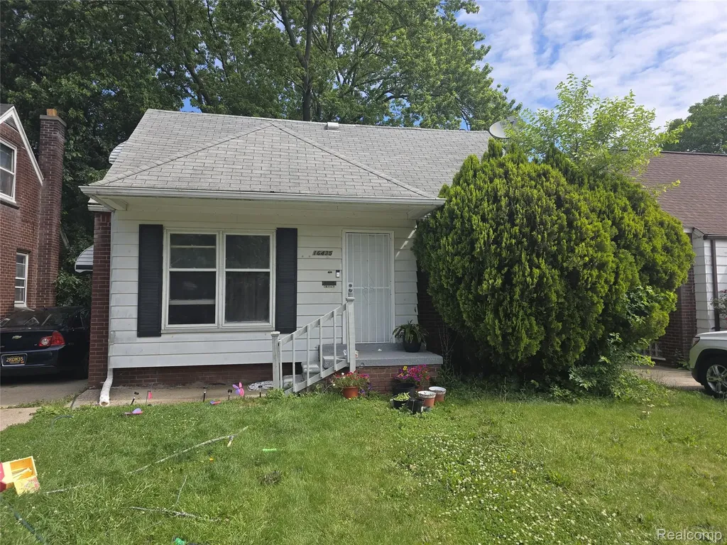 16435 Tacoma Street Detroit City MI 48205