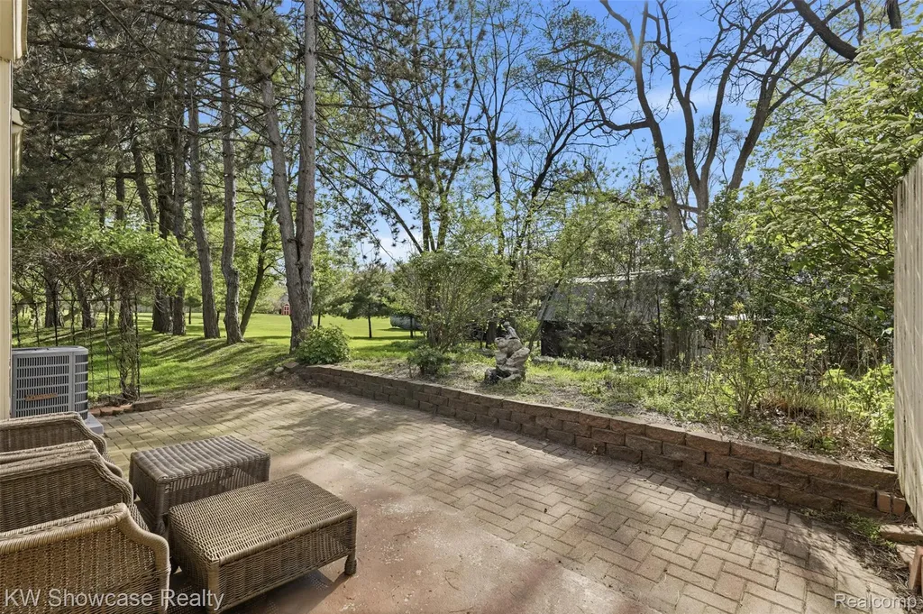 1021 Willowood Court Fenton City MI 48430