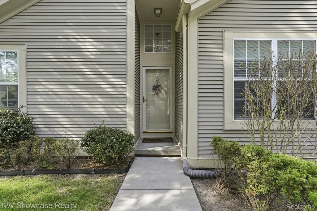 1021 Willowood Court Fenton City MI 48430