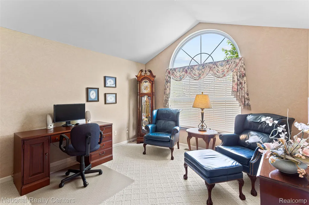 180 Winslow Circle Commerce Charter Township MI 48390