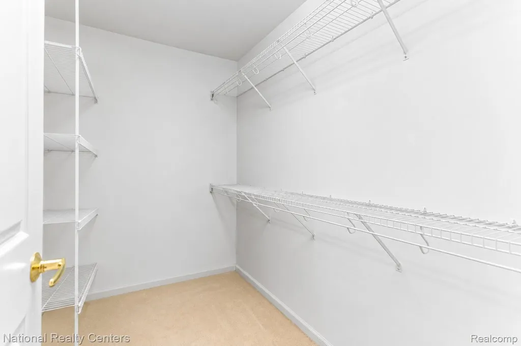 180 Winslow Circle Commerce Charter Township MI 48390