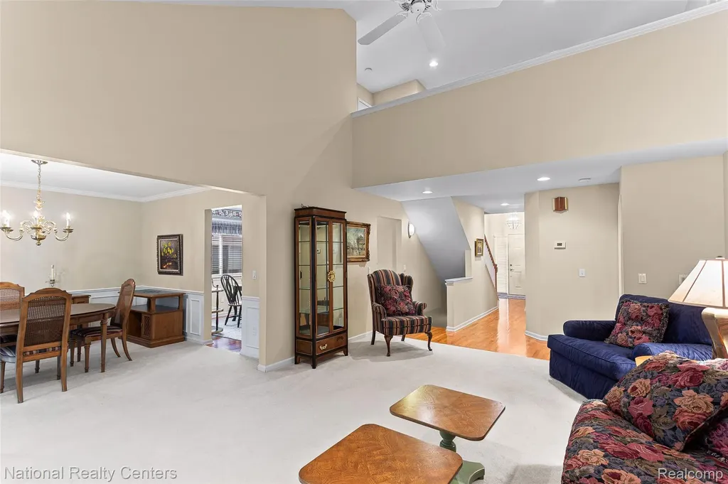 180 Winslow Circle Commerce Charter Township MI 48390