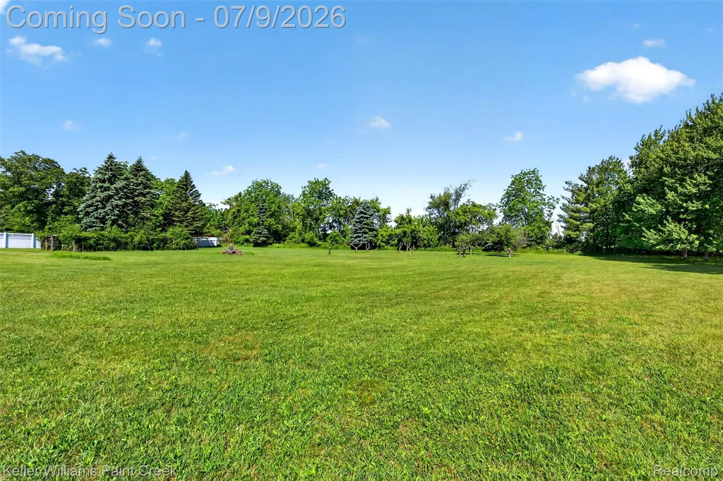 204 Russell Road Kawkawlin Township MI 48631