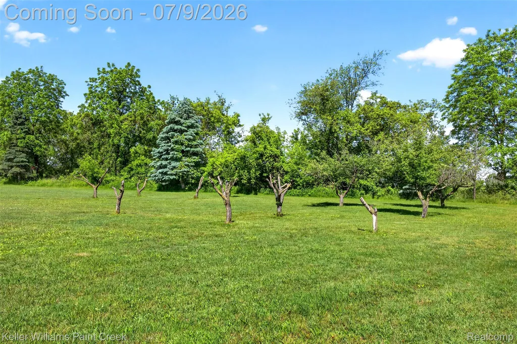 204 Russell Road Kawkawlin Township MI 48631