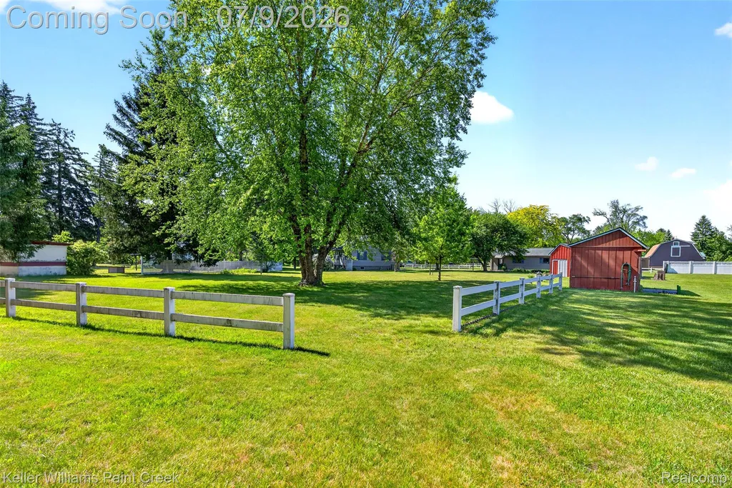 204 Russell Road Kawkawlin Township MI 48631