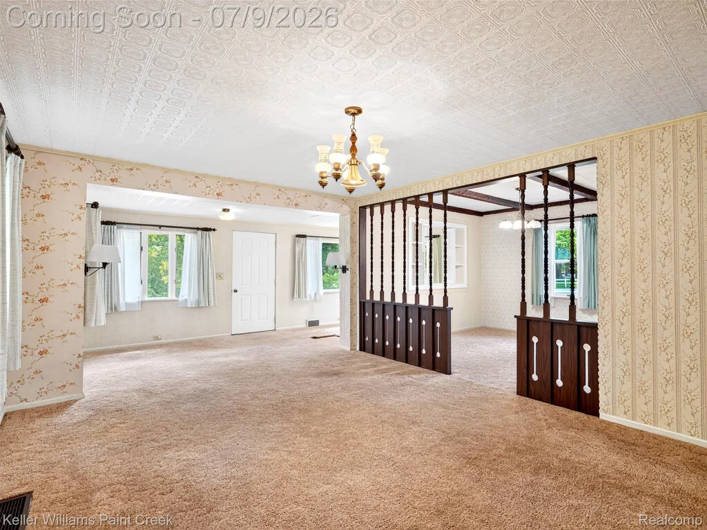 204 Russell Road Kawkawlin Township MI 48631