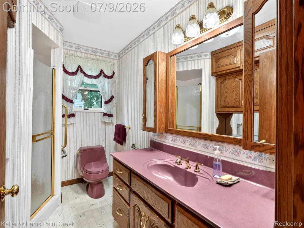 204 Russell Road Kawkawlin Township MI 48631