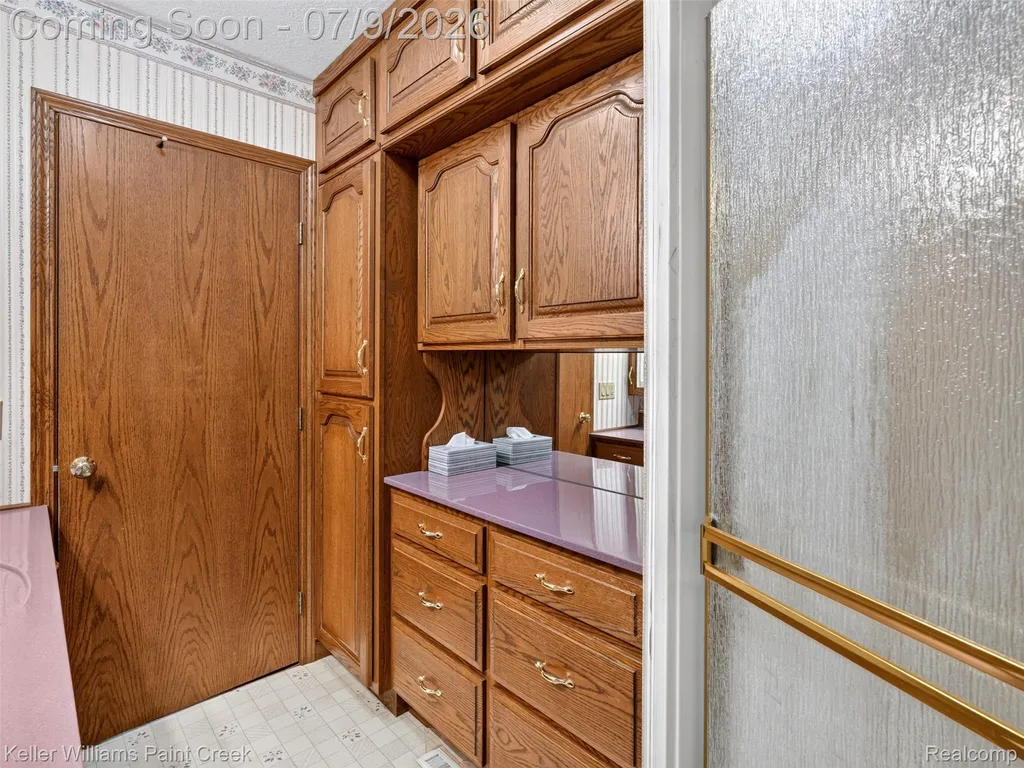 204 Russell Road Kawkawlin Township MI 48631