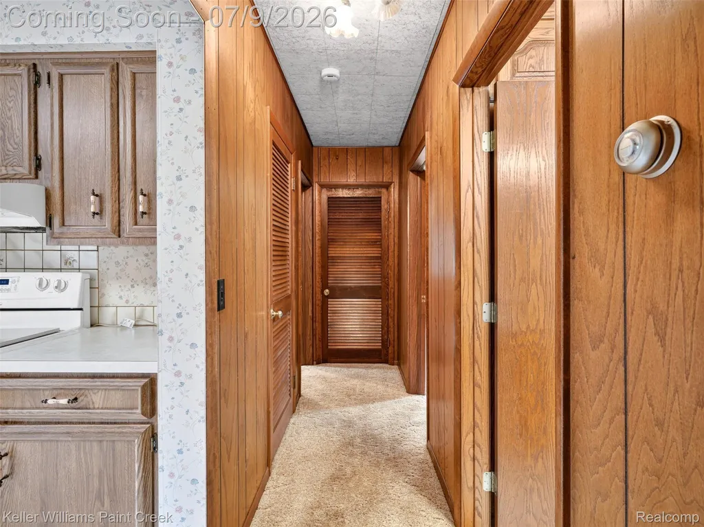 204 Russell Road Kawkawlin Township MI 48631