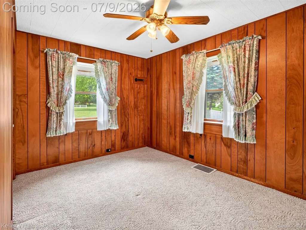 204 Russell Road Kawkawlin Township MI 48631