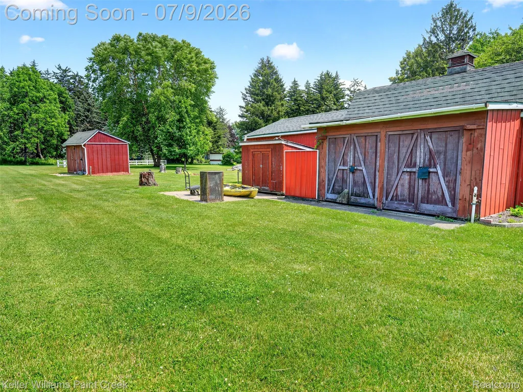 204 Russell Road Kawkawlin Township MI 48631