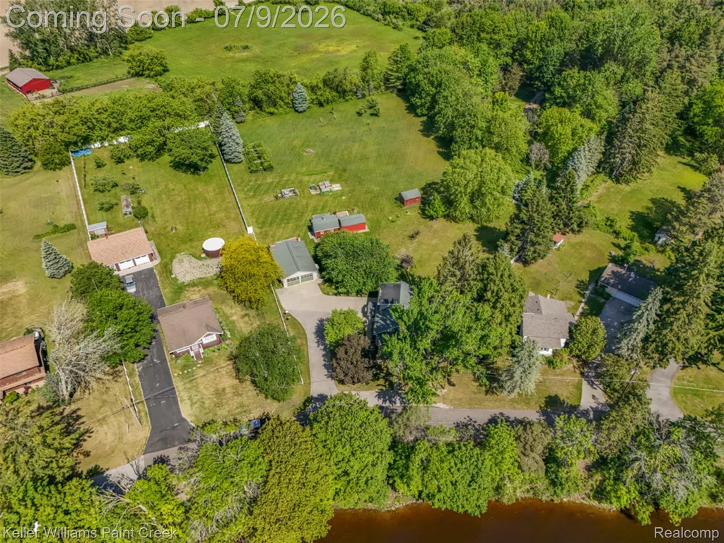 204 Russell Road Kawkawlin Township MI 48631