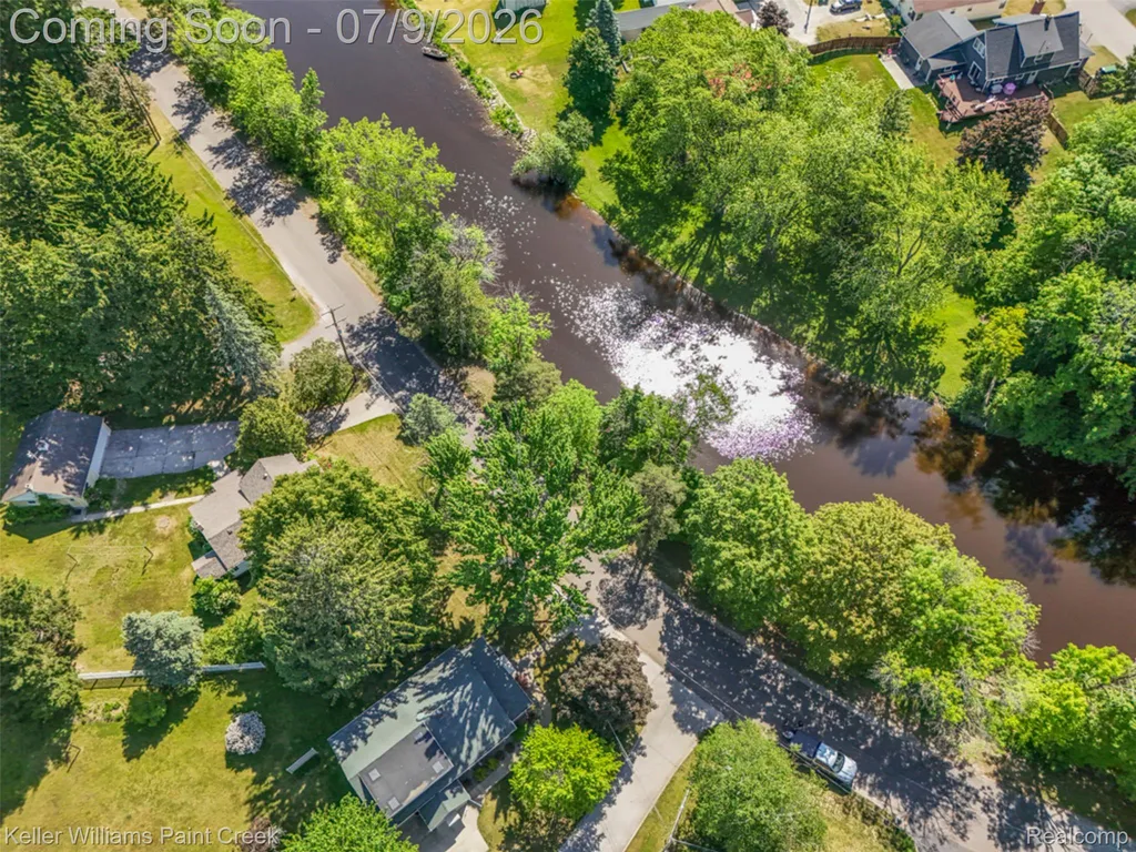 204 Russell Road Kawkawlin Township MI 48631