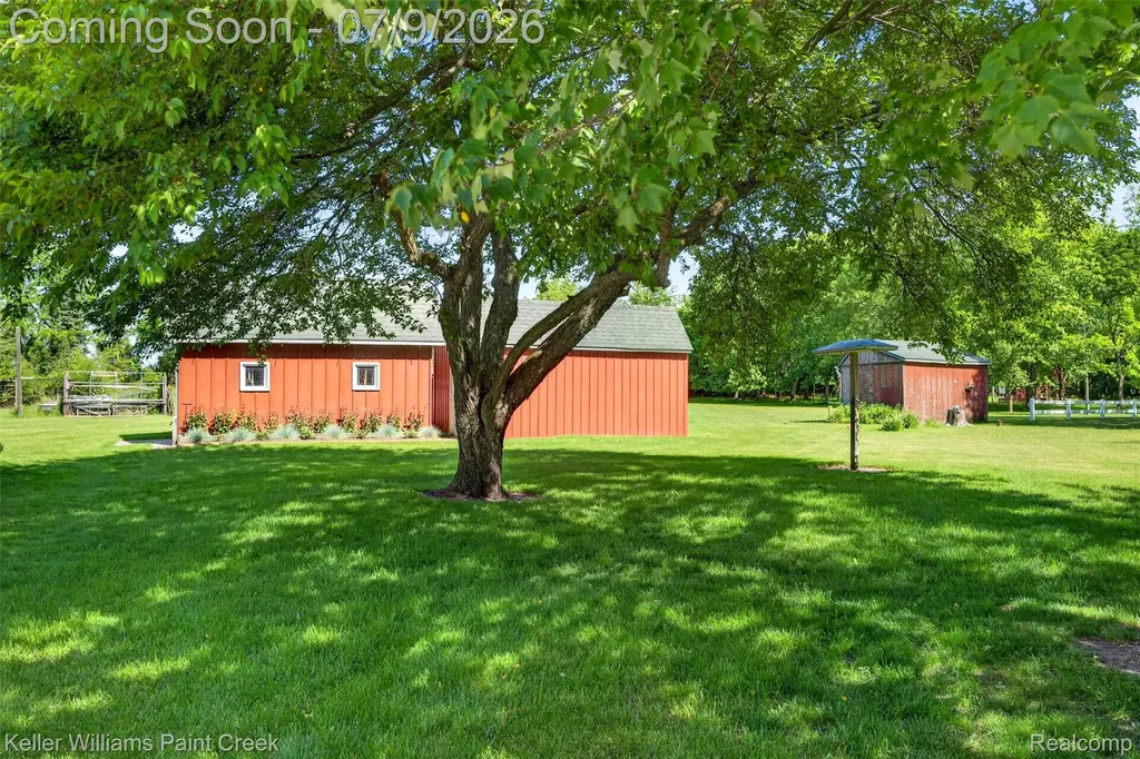 204 Russell Road Kawkawlin Township MI 48631