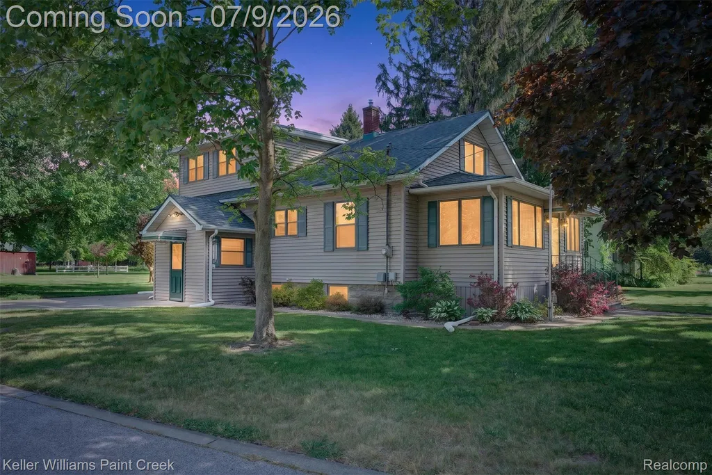 204 Russell Road Kawkawlin Township MI 48631