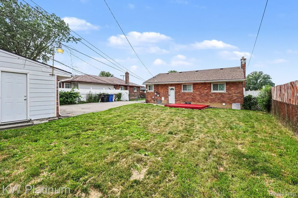 29462 Hanover Boulevard Westland City MI 48186
