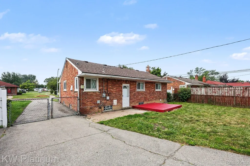 29462 Hanover Boulevard Westland City MI 48186
