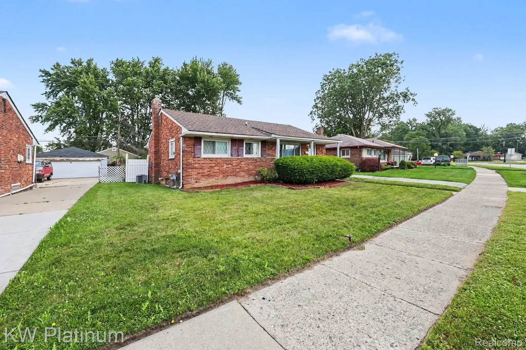 29462 Hanover Boulevard Westland City MI 48186
