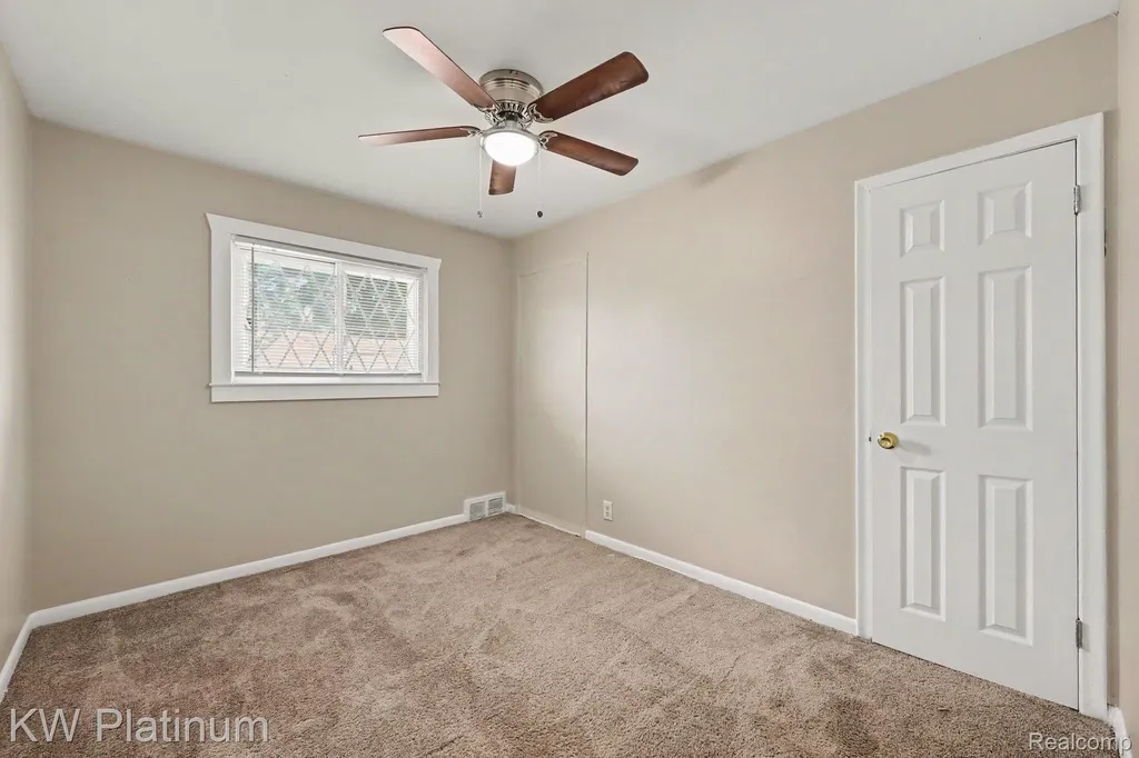 29462 Hanover Boulevard Westland City MI 48186