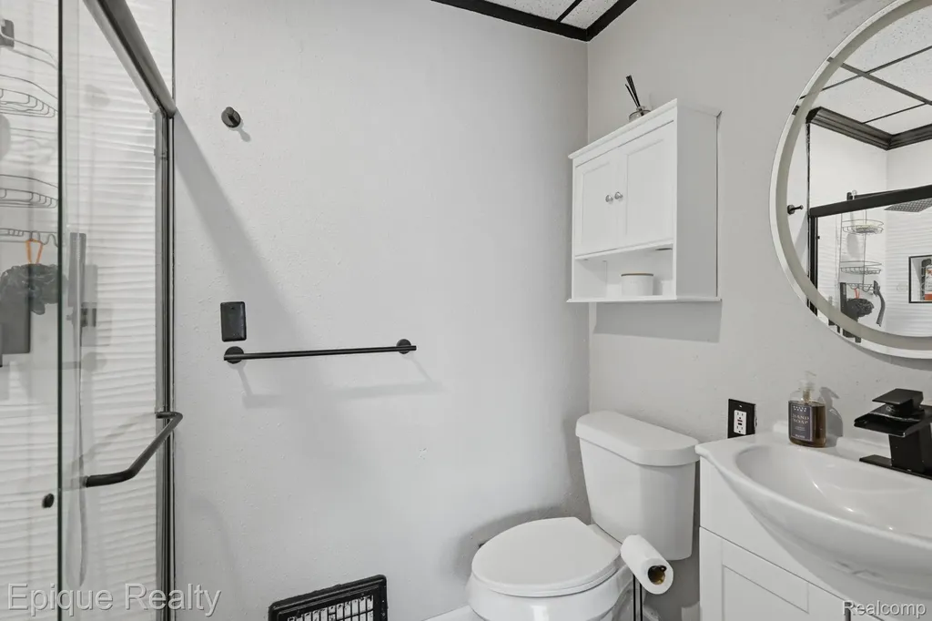 1904 Farrow Street Ferndale City MI 48220