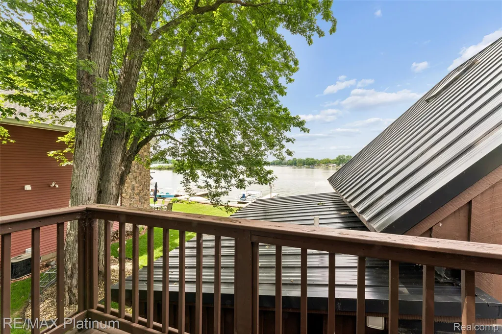 3154 Ponemah Drive Fenton Charter Township MI 48430