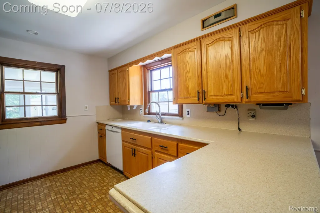 3321 Lafayette Drive Trenton City MI 48183